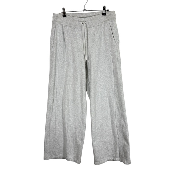 Lululemon Scuba Mid-Rise Wide-Leg Pant Heathered Core Ultra Light Gray Sz 8 - Picture 2 of 5